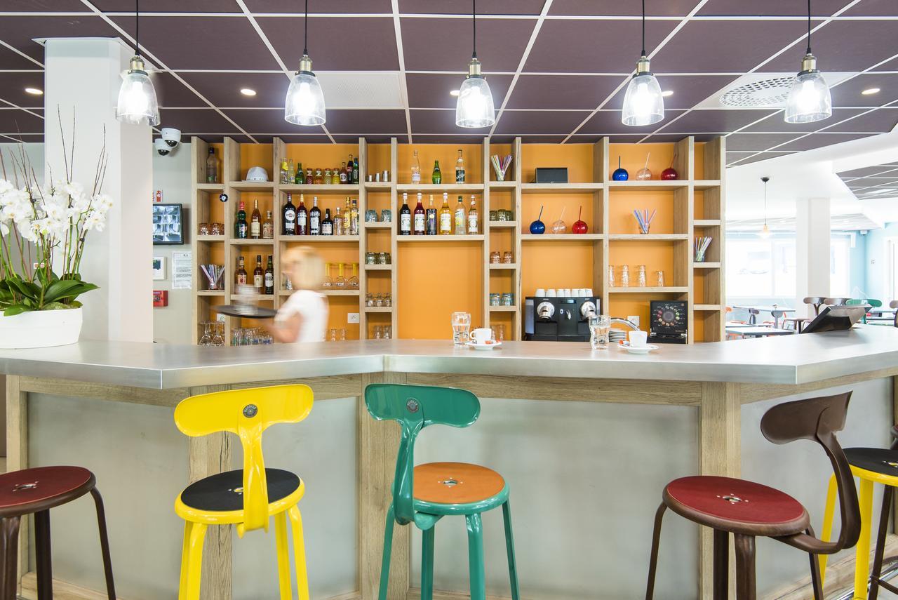 Ibis Styles Sallanches Pays Du Mont-Blanc Bagian luar foto