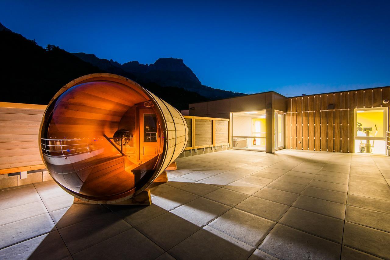 Ibis Styles Sallanches Pays Du Mont-Blanc Bagian luar foto